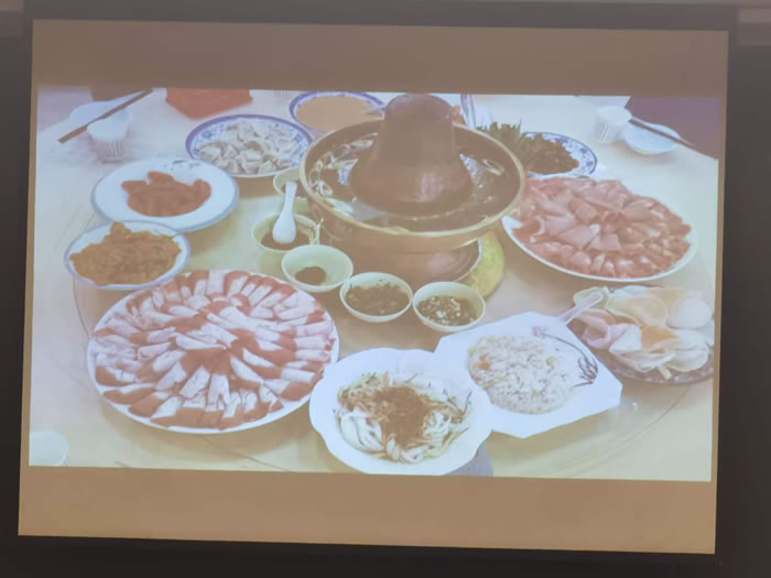 綿陽中旅行假日旅行社舉行胡楊林、南疆專列推薦會